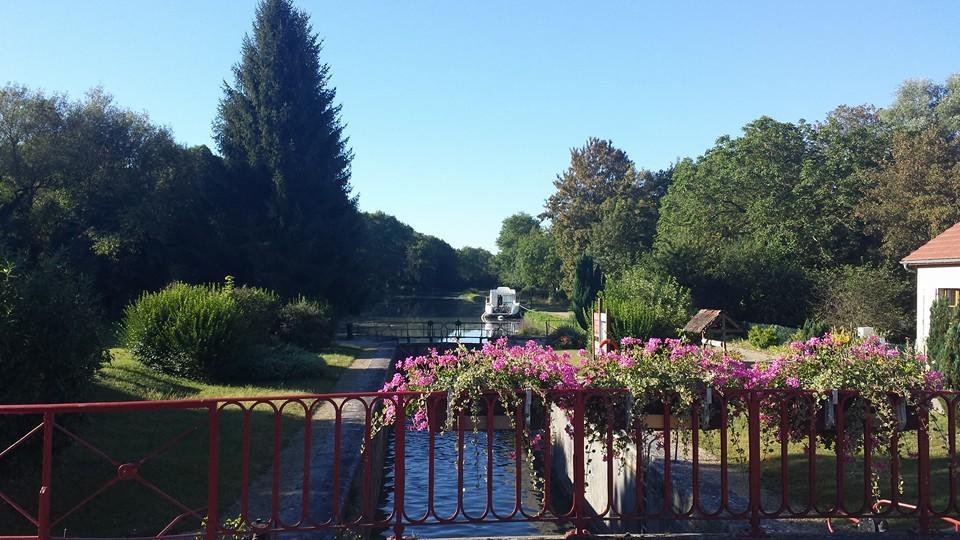 Hotel-Restaurant De L'Ecluse 79 Chassignelles Zewnętrze zdjęcie